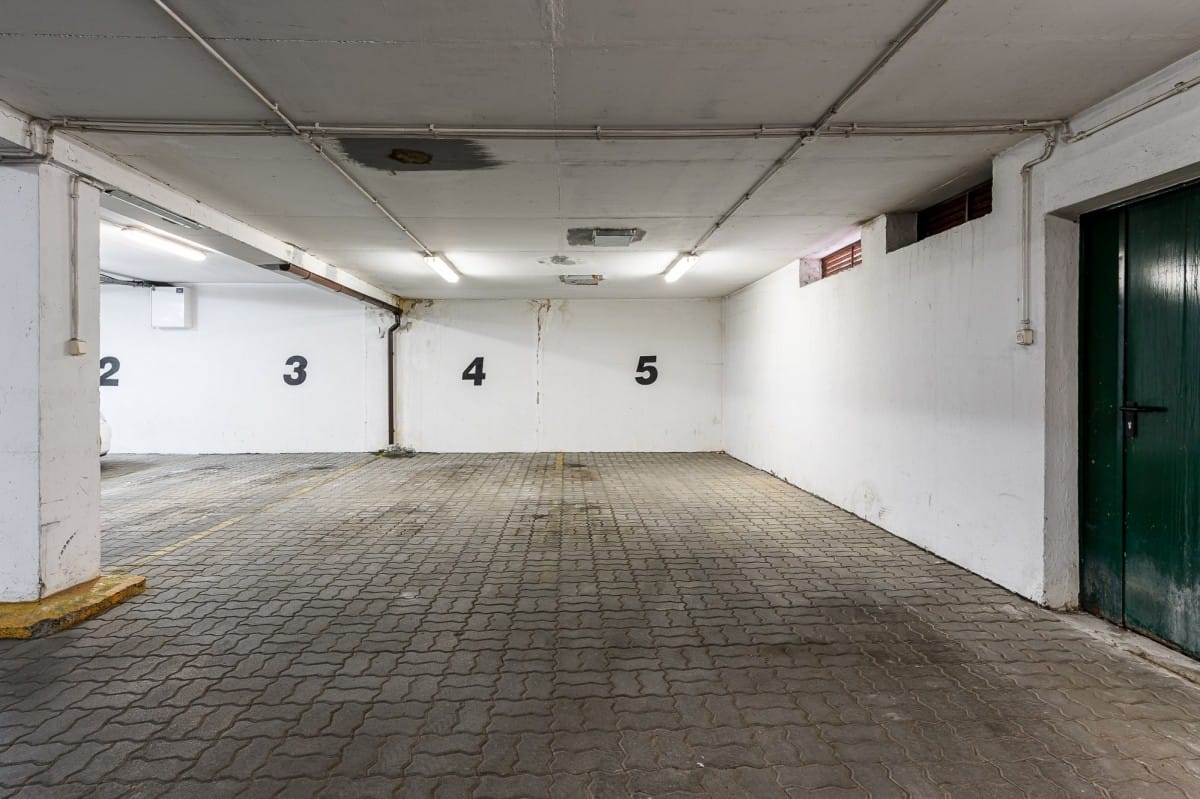 Mieszkanie 5 pokojowe na Sprzedaż