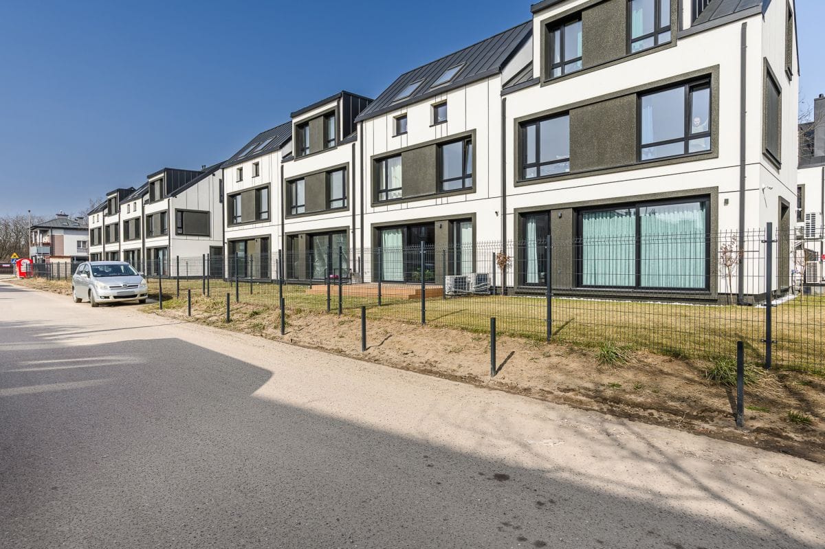 Dom 4 pokojowe na Sprzedaż