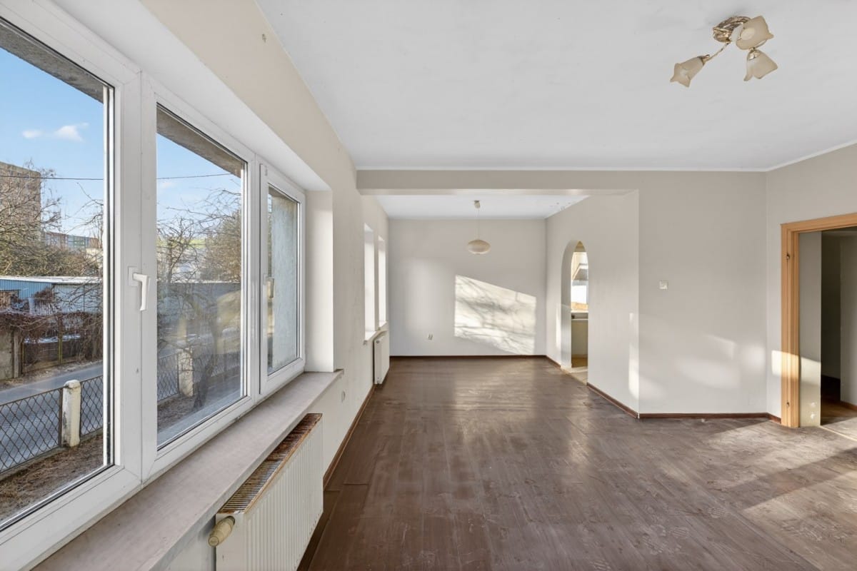 Dom 5 pokojowe na Sprzedaż