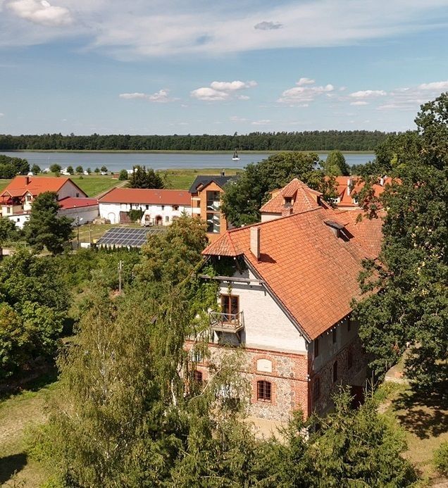 Dom 14 pokojowe na Sprzedaż