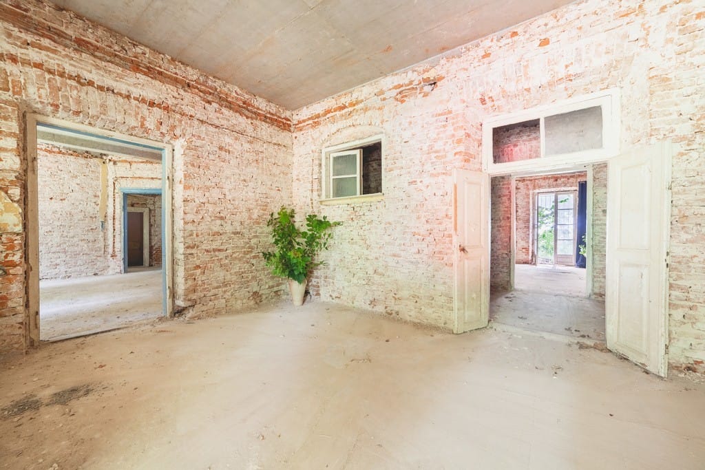 Dom 12 pokojowe na Sprzedaż