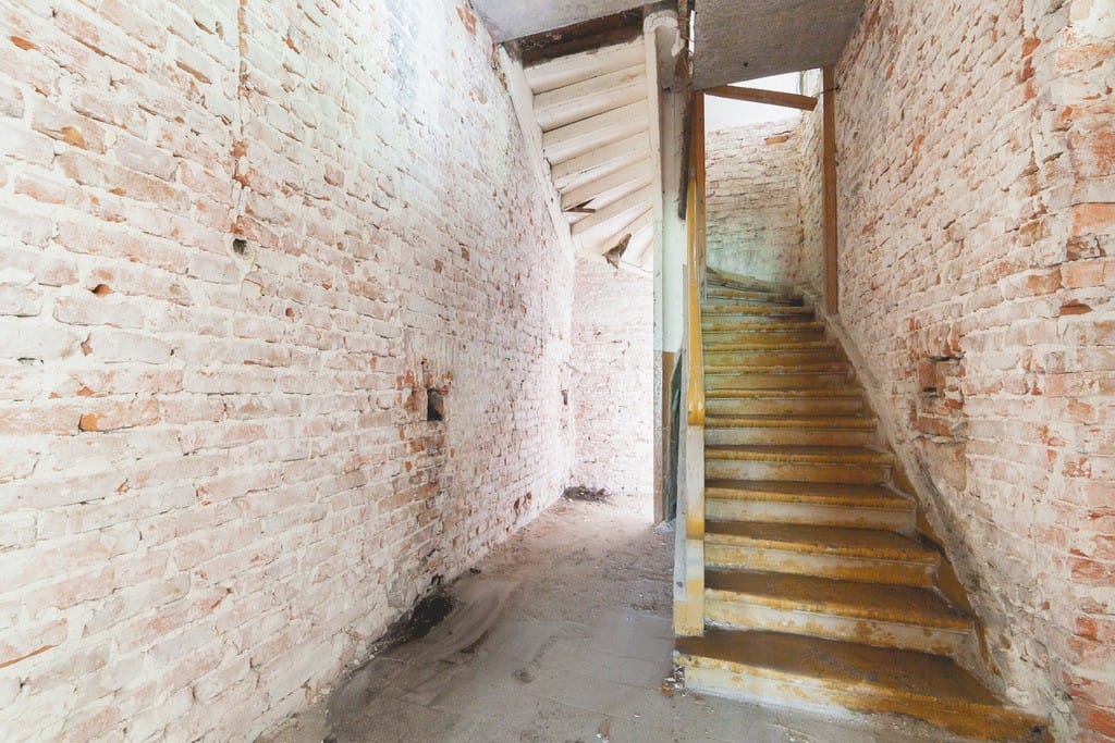 Dom 12 pokojowe na Sprzedaż