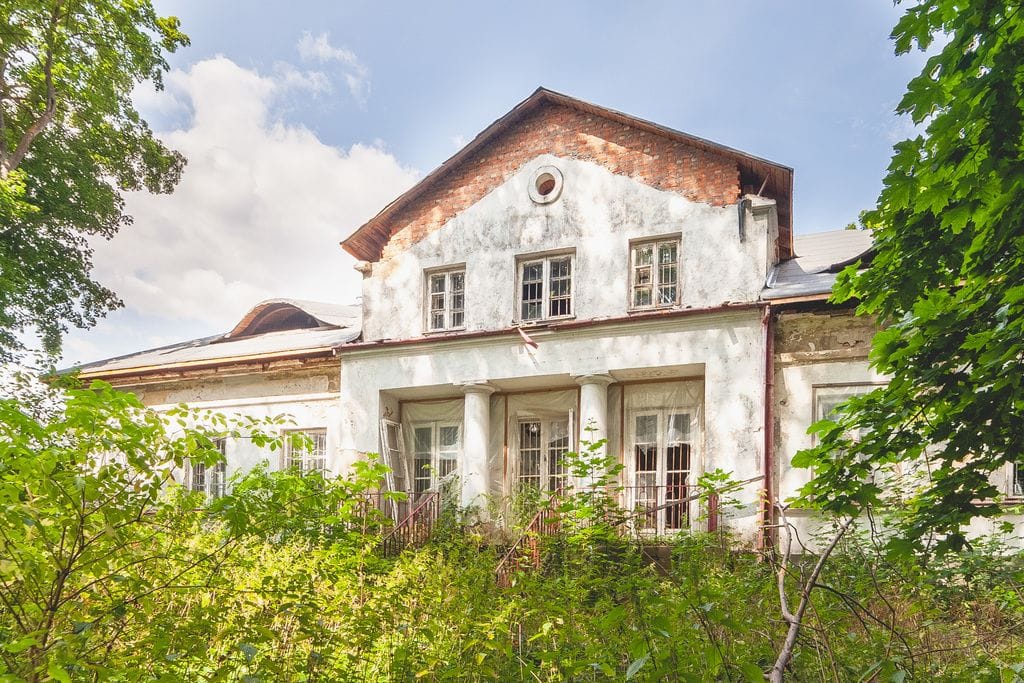 Dom 12 pokojowe na Sprzedaż