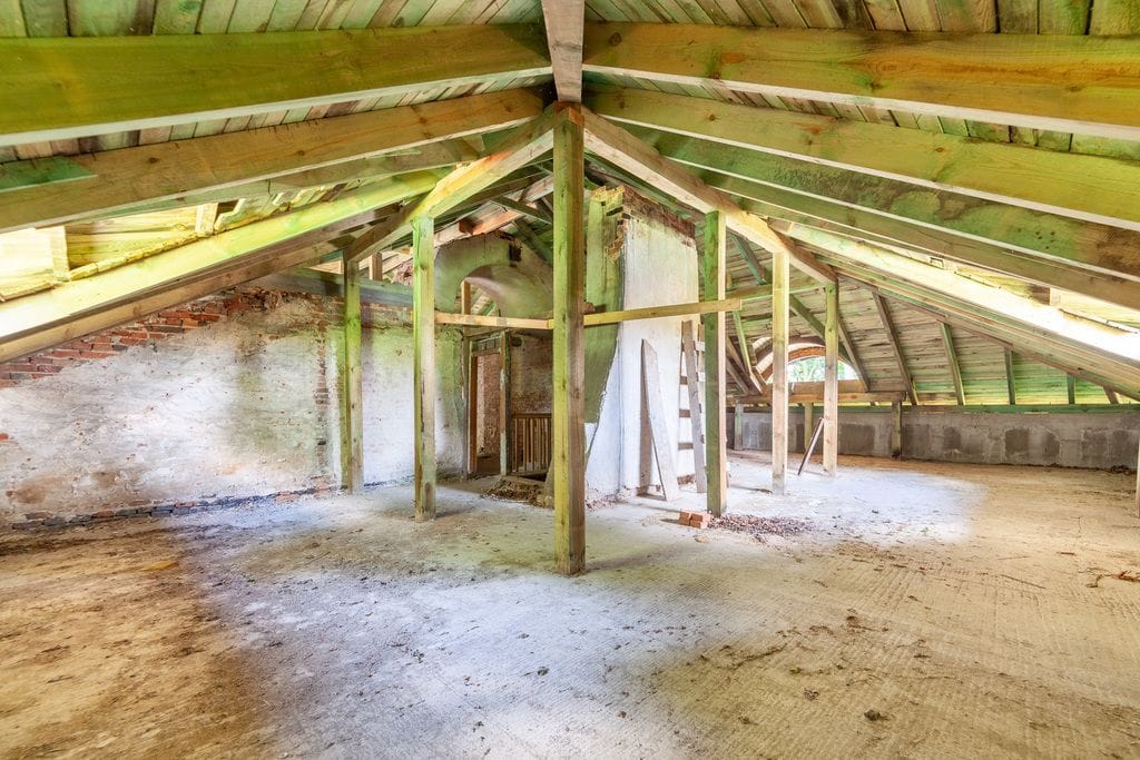 Dom 12 pokojowe na Sprzedaż