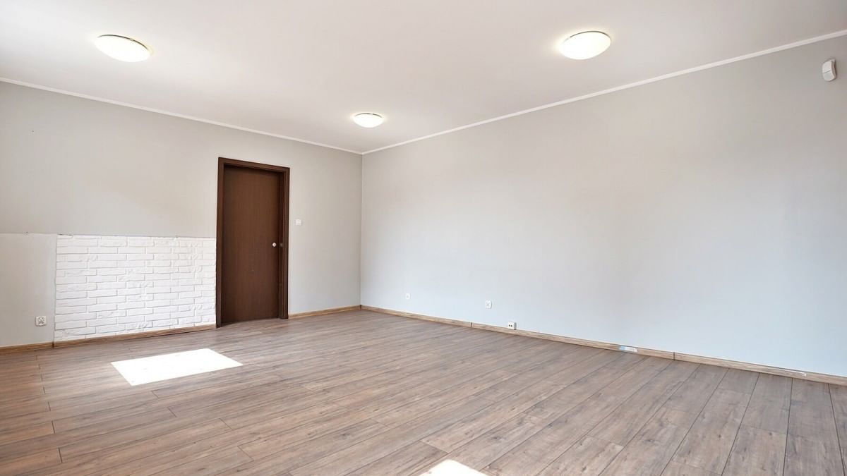 Lokal użytkowy  pokojowe na Wynajem