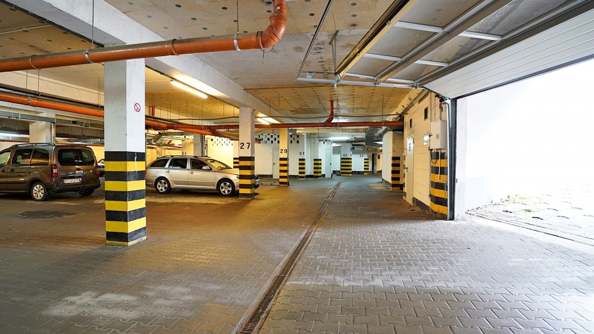 Lokal użytkowy  pokojowe na Sprzedaż