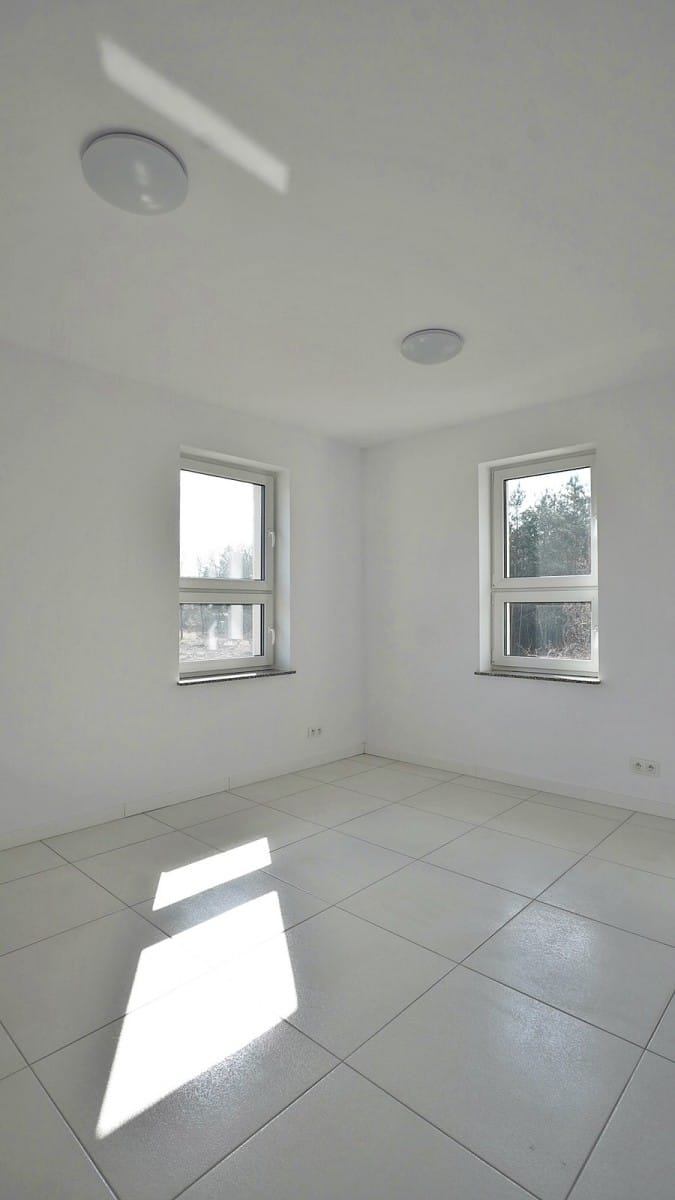 Lokal użytkowy  pokojowe na Sprzedaż