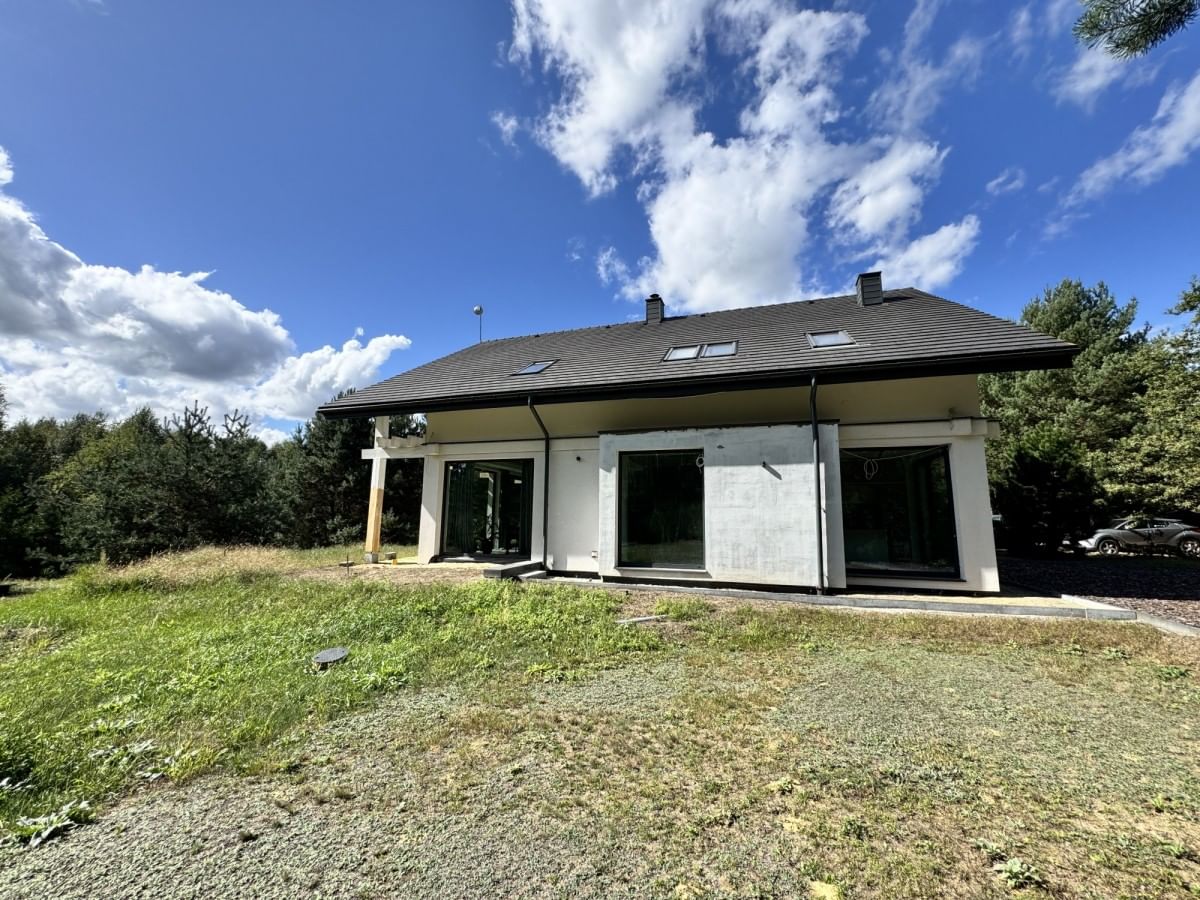 Dom 7 pokojowe na Sprzedaż