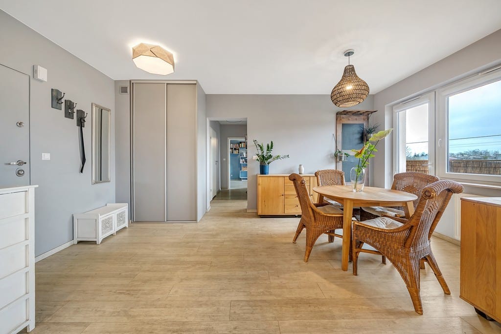 Mieszkanie 3 pokojowe na Sprzedaż