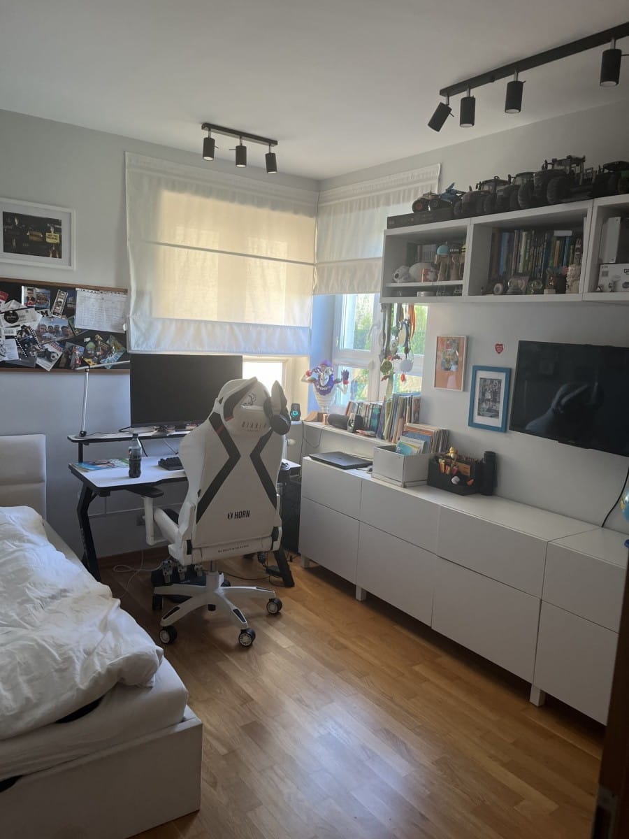 Mieszkanie 4 pokojowe na Sprzedaż