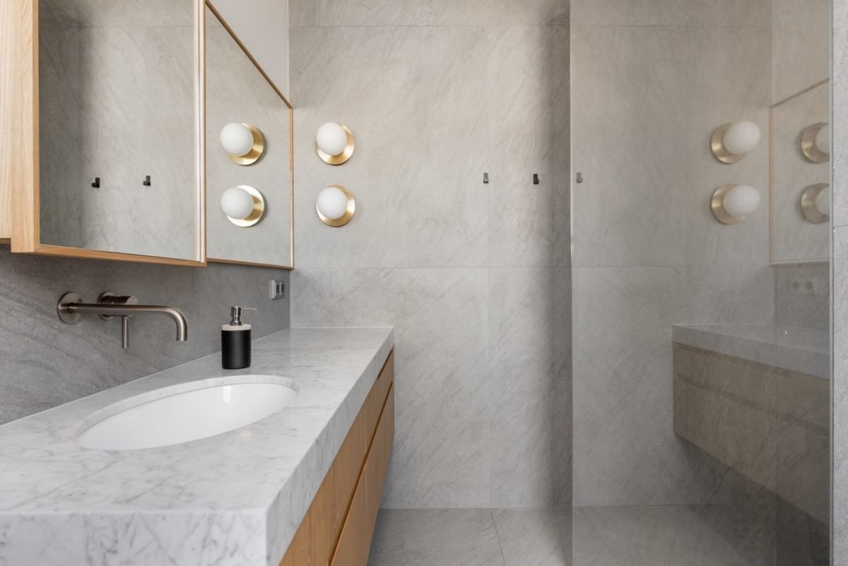 Dom 5 pokojowe na Sprzedaż