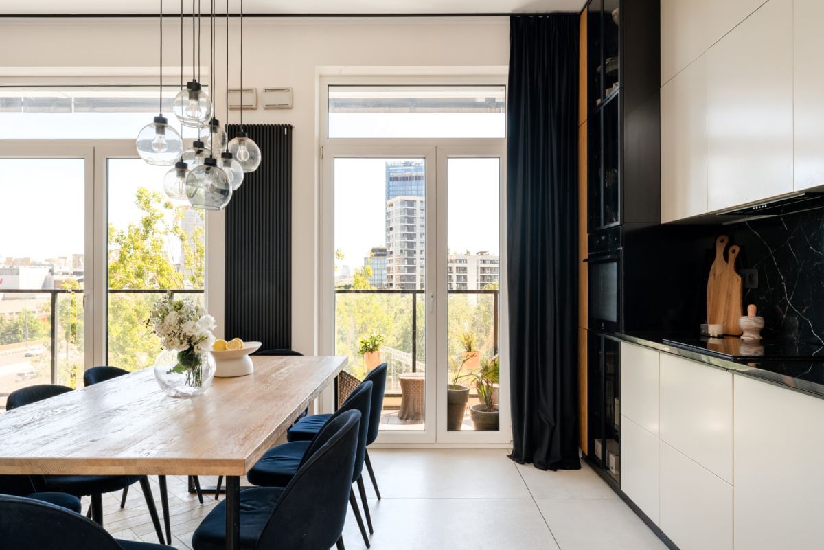 Mieszkanie 4 pokojowe na Sprzedaż