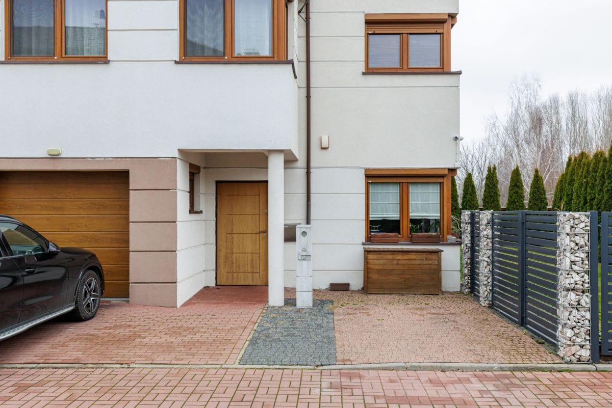 Dom 6 pokojowe na Sprzedaż