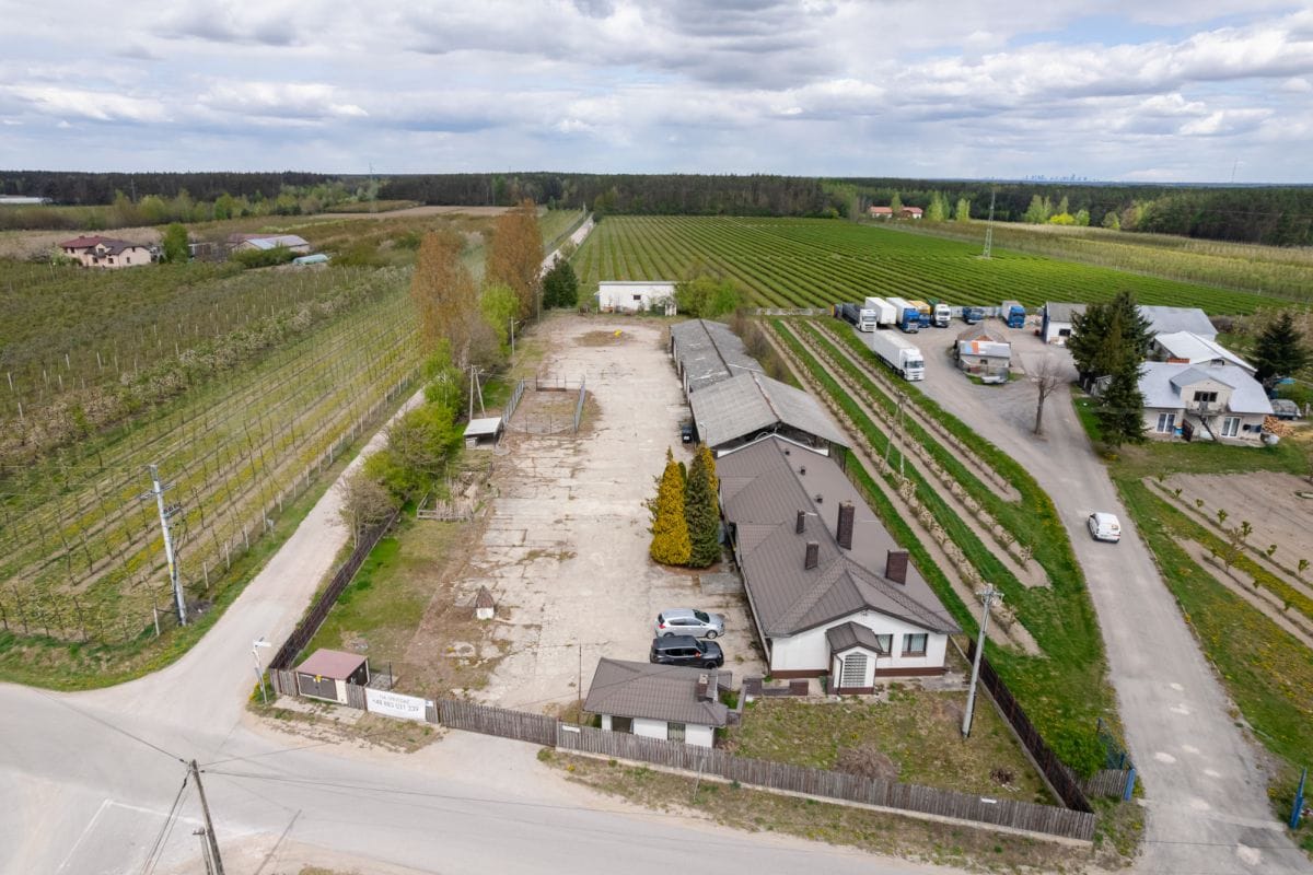 Działka  pokojowe na Sprzedaż