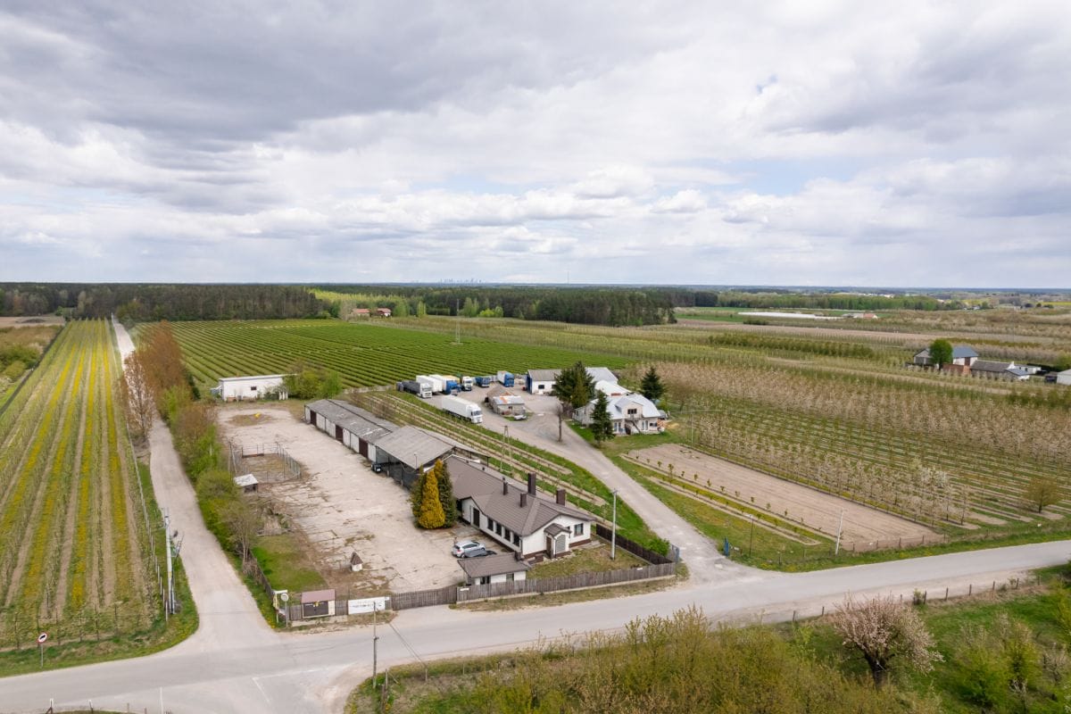 Działka  pokojowe na Sprzedaż