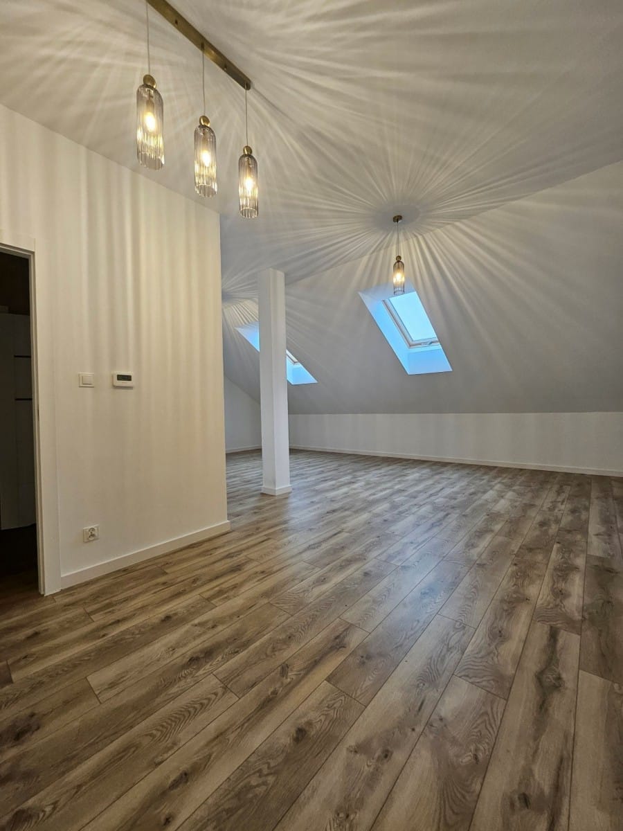 Mieszkanie 5 pokojowe na Wynajem