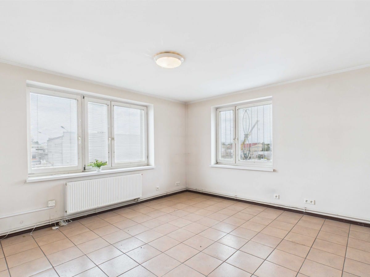 Lokal użytkowy  pokojowe na Sprzedaż