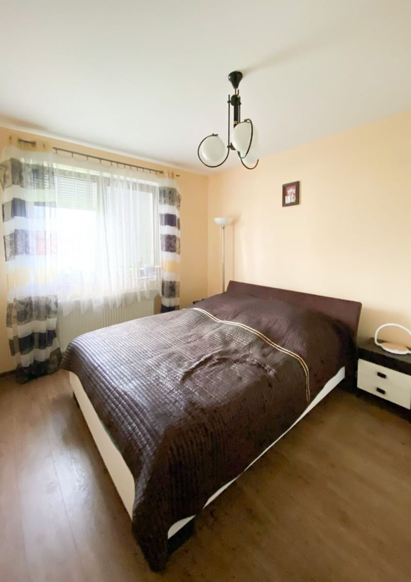 Dom 5 pokojowe na Sprzedaż