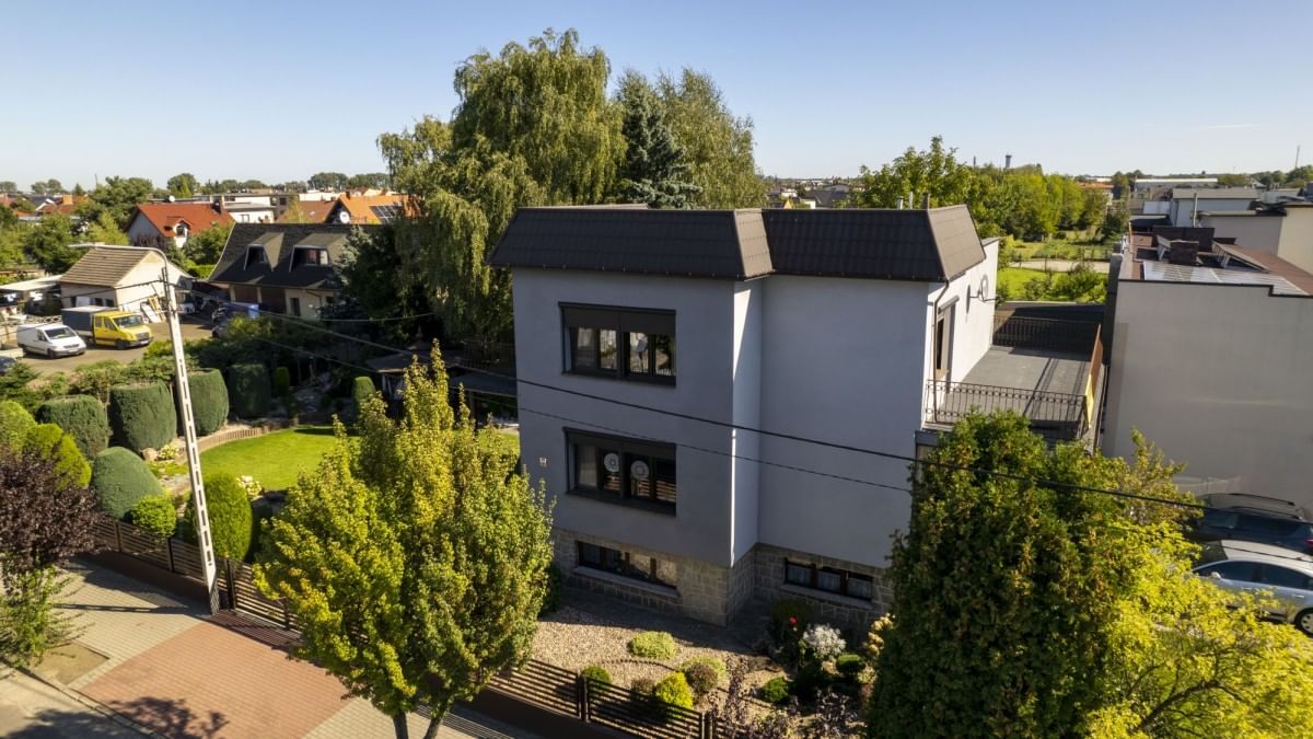 Dom 6 pokojowe na Sprzedaż