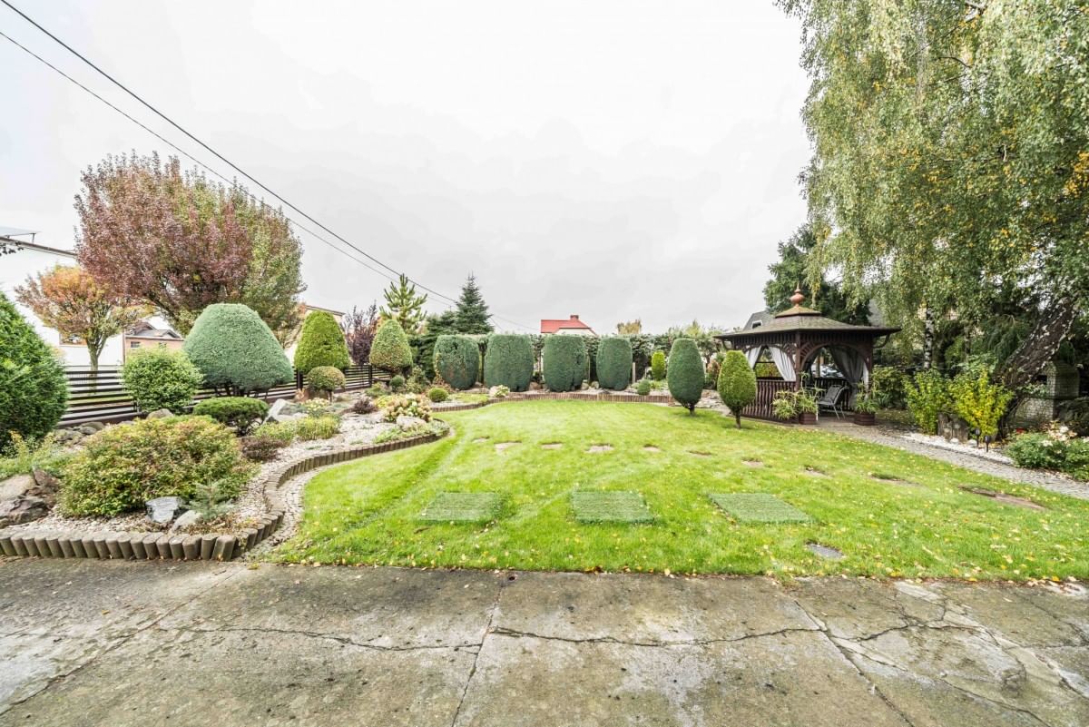 Dom 6 pokojowe na Sprzedaż