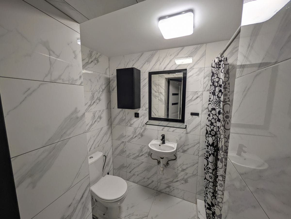 Dom 32 pokojowe na Sprzedaż