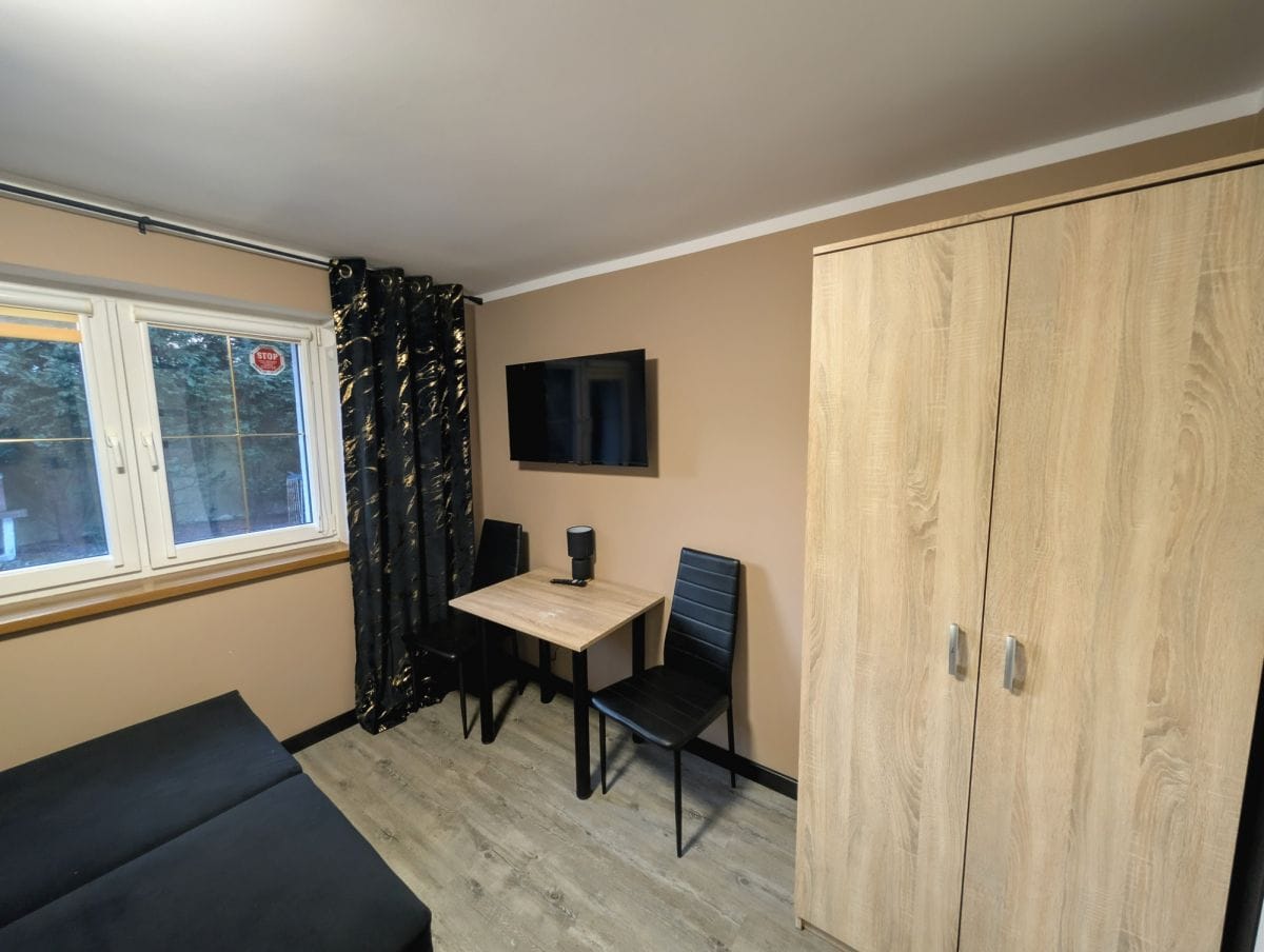 Dom 32 pokojowe na Sprzedaż