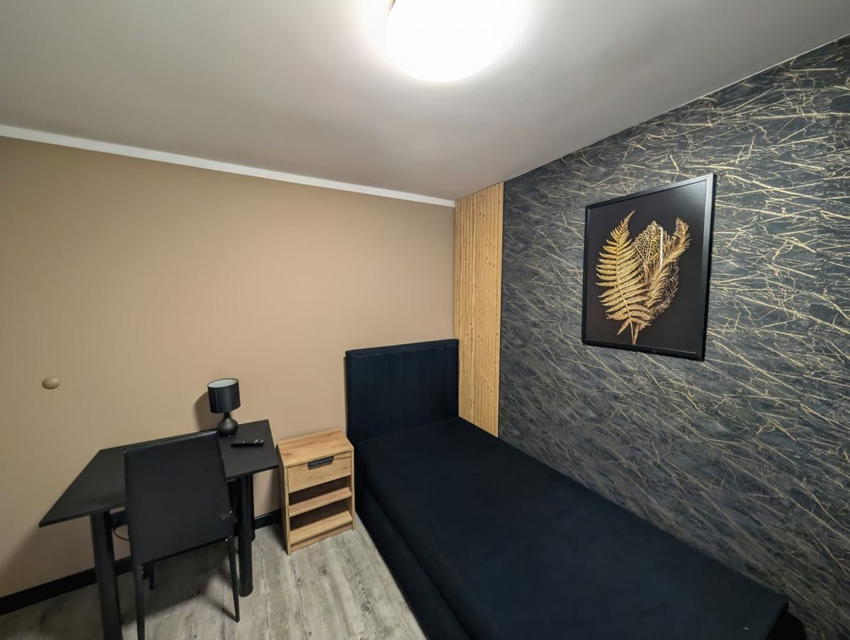 Dom 32 pokojowe na Sprzedaż