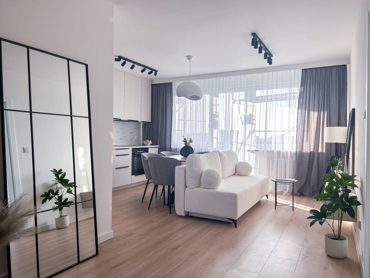 Mieszkanie 4 pokojowe na Sprzedaż