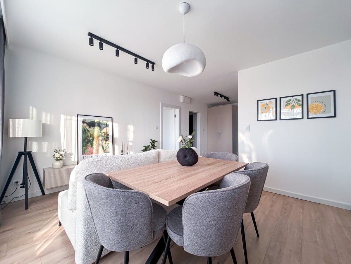 Mieszkanie 4 pokojowe na Sprzedaż