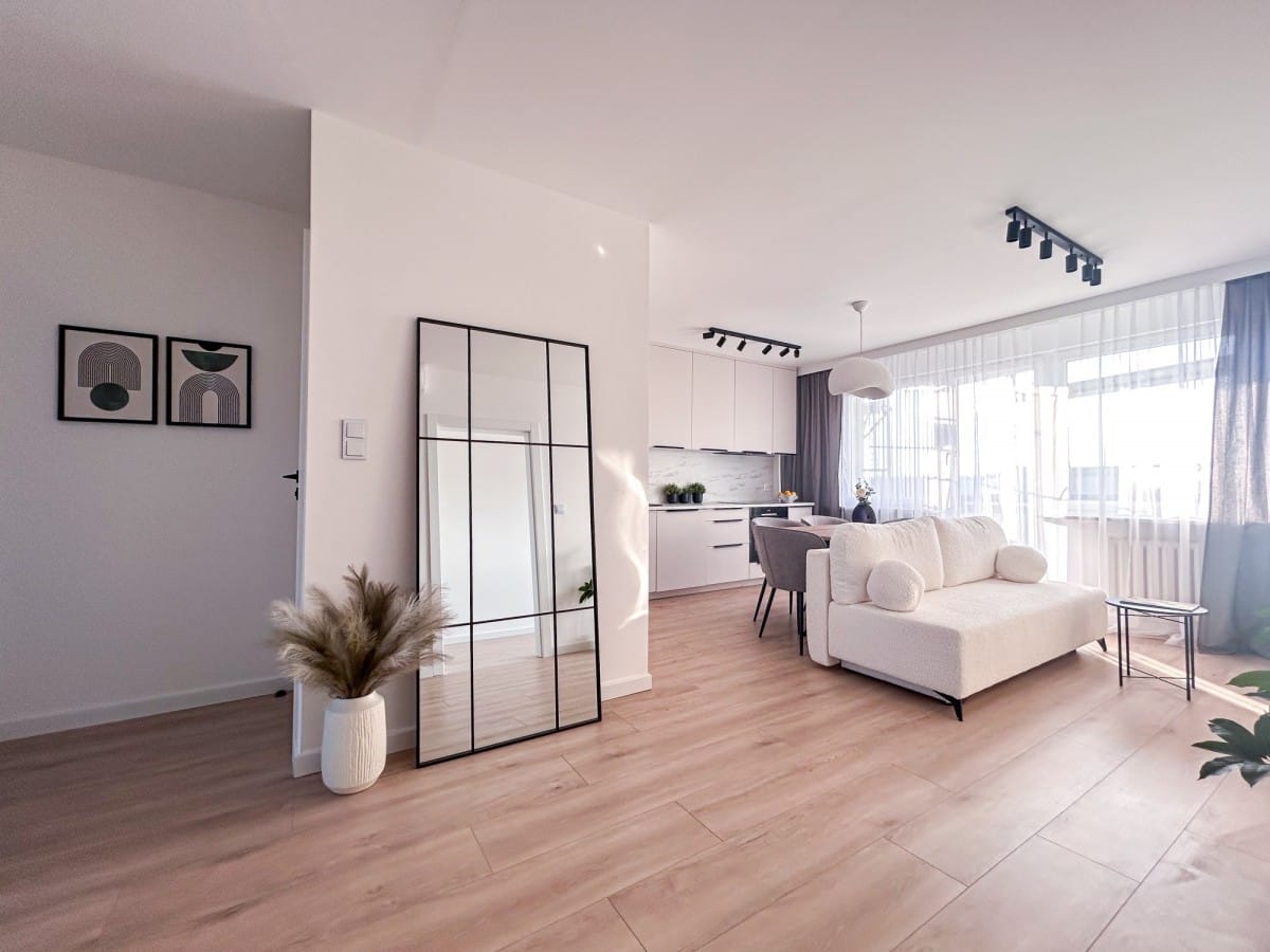 Mieszkanie 4 pokojowe na Sprzedaż