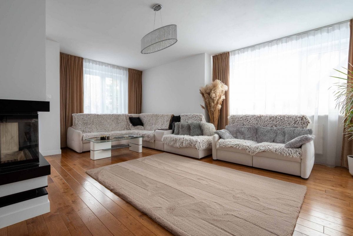 Dom 5 pokojowe na Sprzedaż