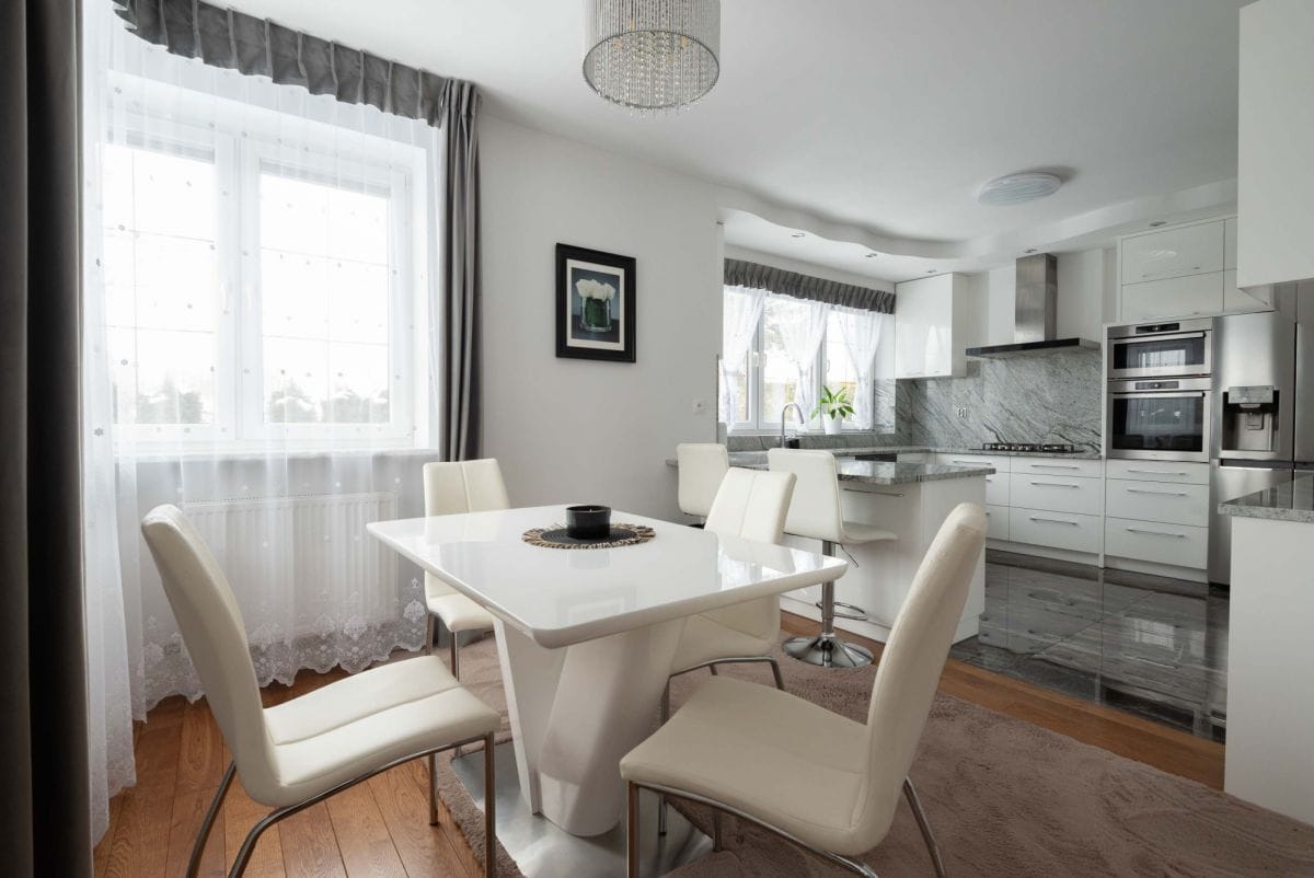 Dom 5 pokojowe na Sprzedaż