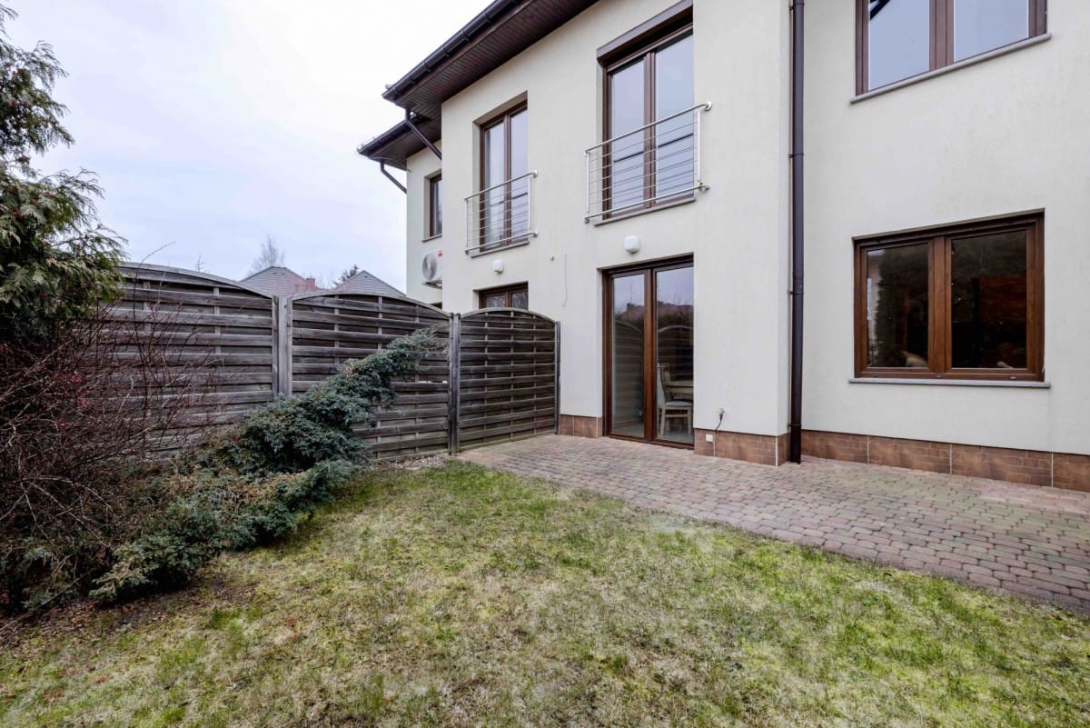 Dom 6 pokojowe na Sprzedaż