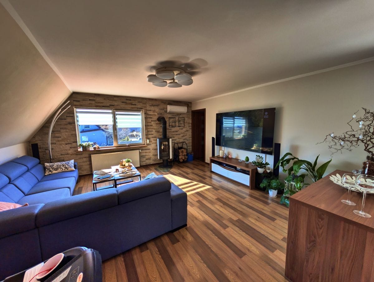 Dom 7 pokojowe na Sprzedaż