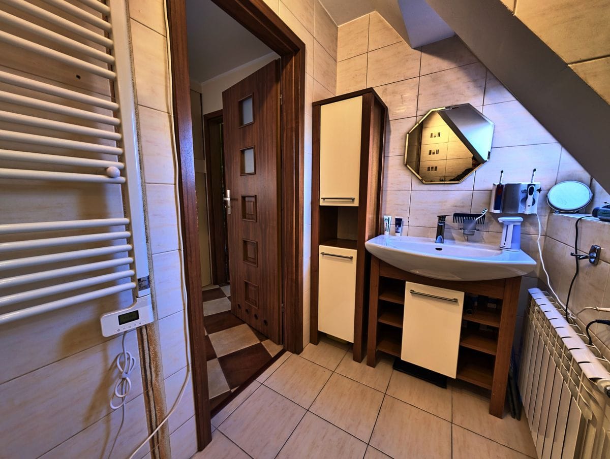 Dom 7 pokojowe na Sprzedaż