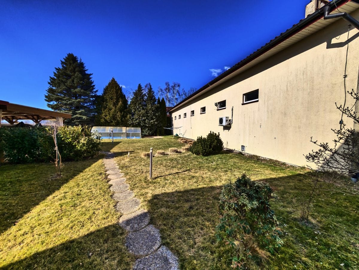 Dom 7 pokojowe na Sprzedaż