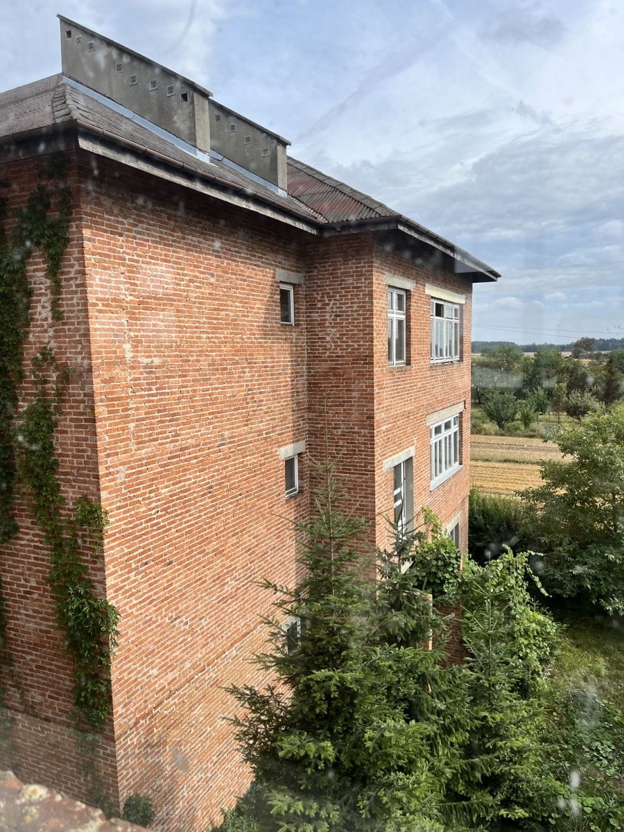 Dom 25 pokojowe na Sprzedaż