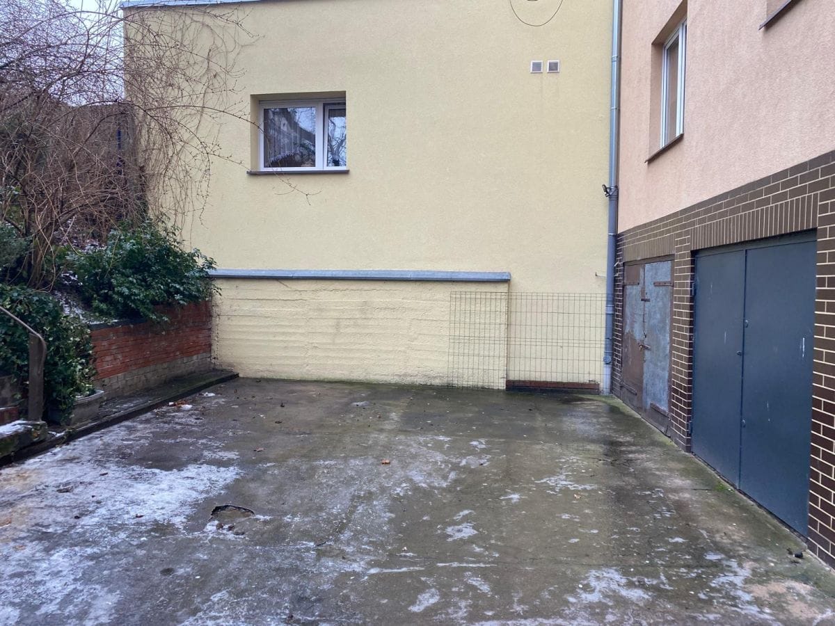 Lokal użytkowy  pokojowe na Sprzedaż