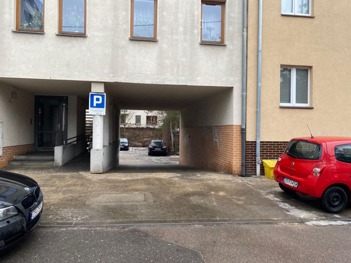 Lokal użytkowy  pokojowe na Sprzedaż