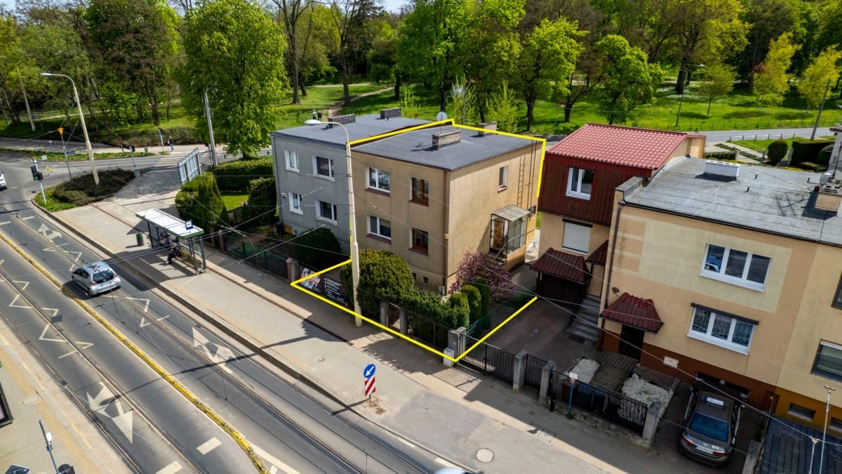 Dom 5 pokojowe na Sprzedaż