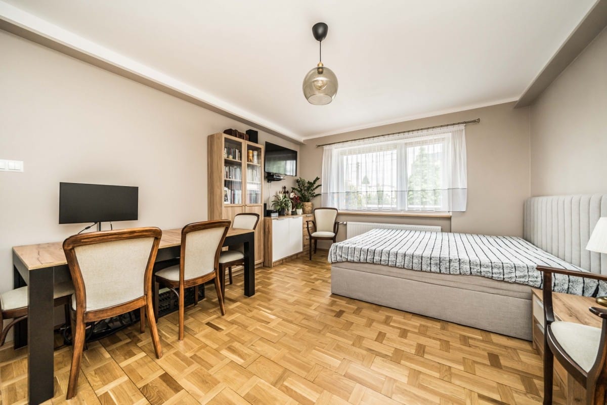 Dom 5 pokojowe na Sprzedaż