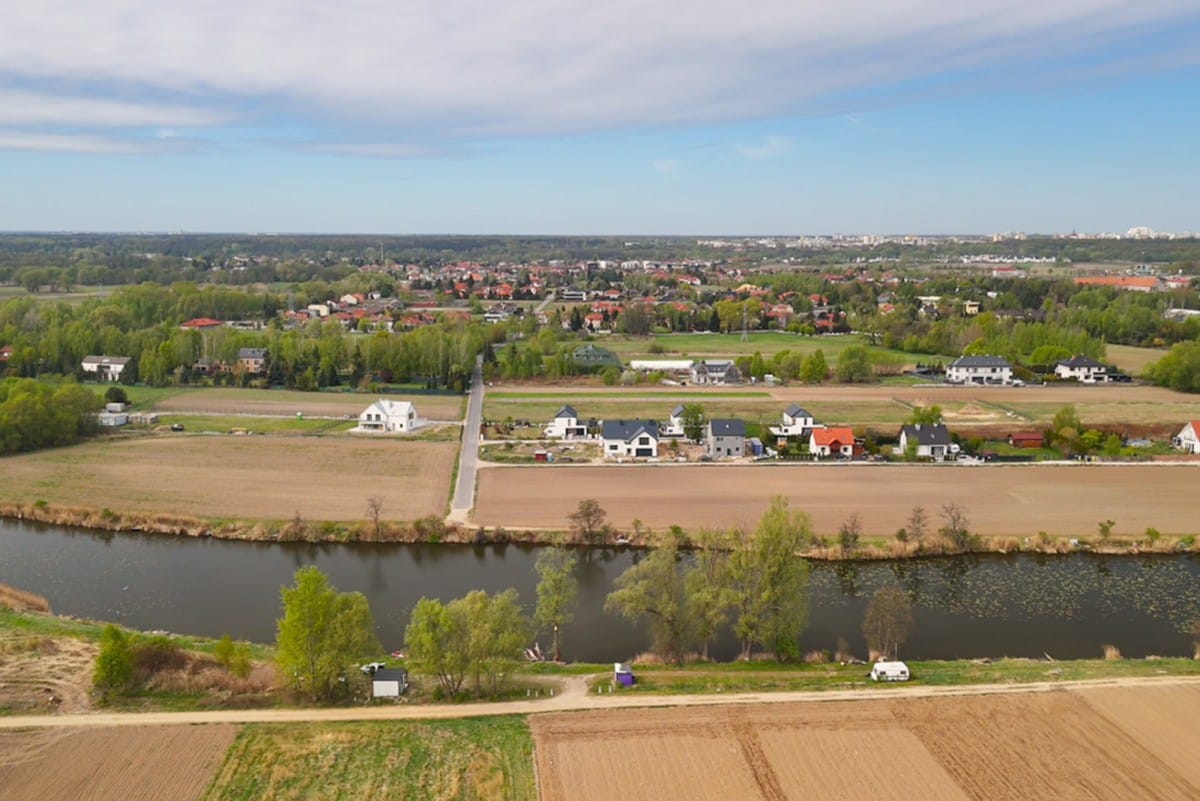 Działka  pokojowe na Sprzedaż