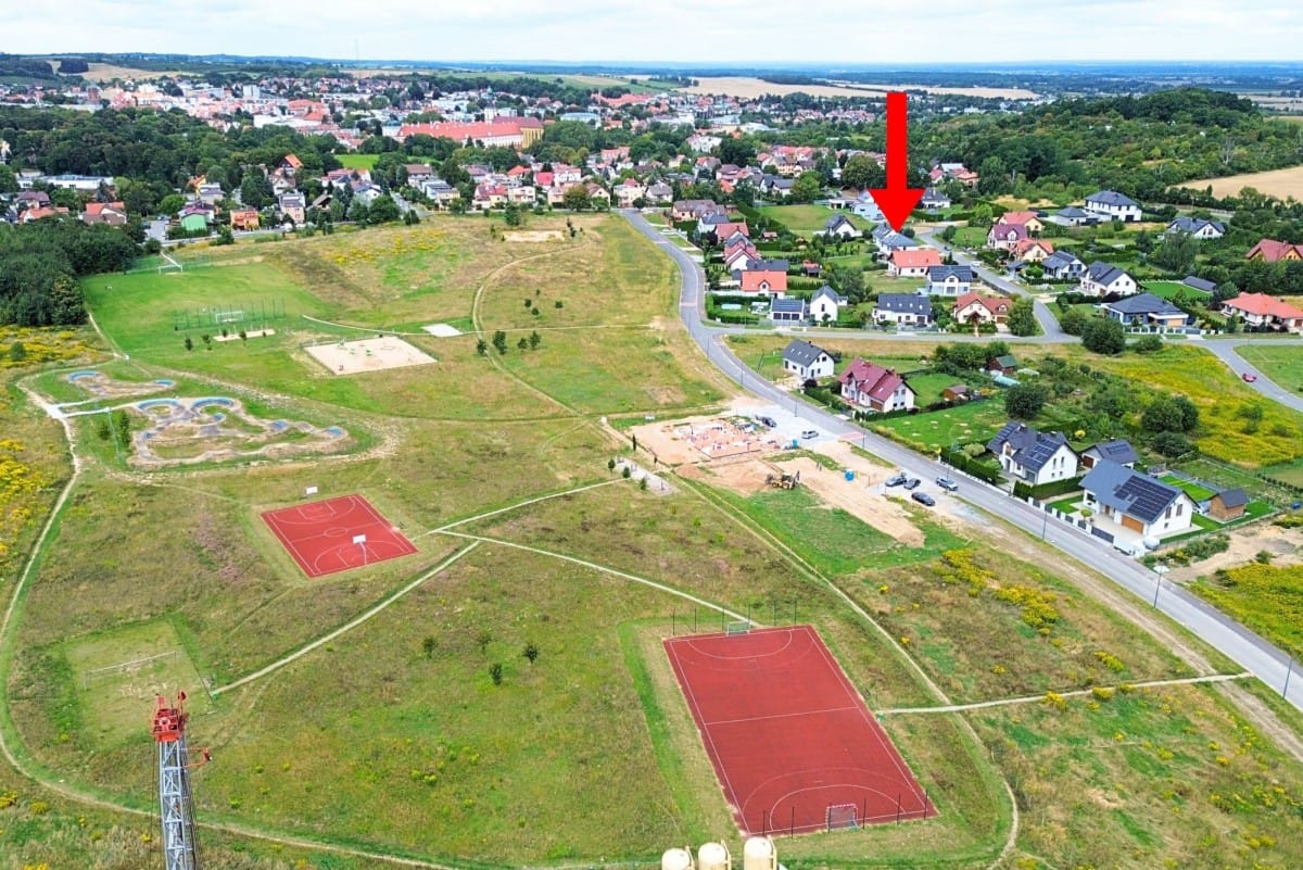 Dom 6 pokojowe na Sprzedaż