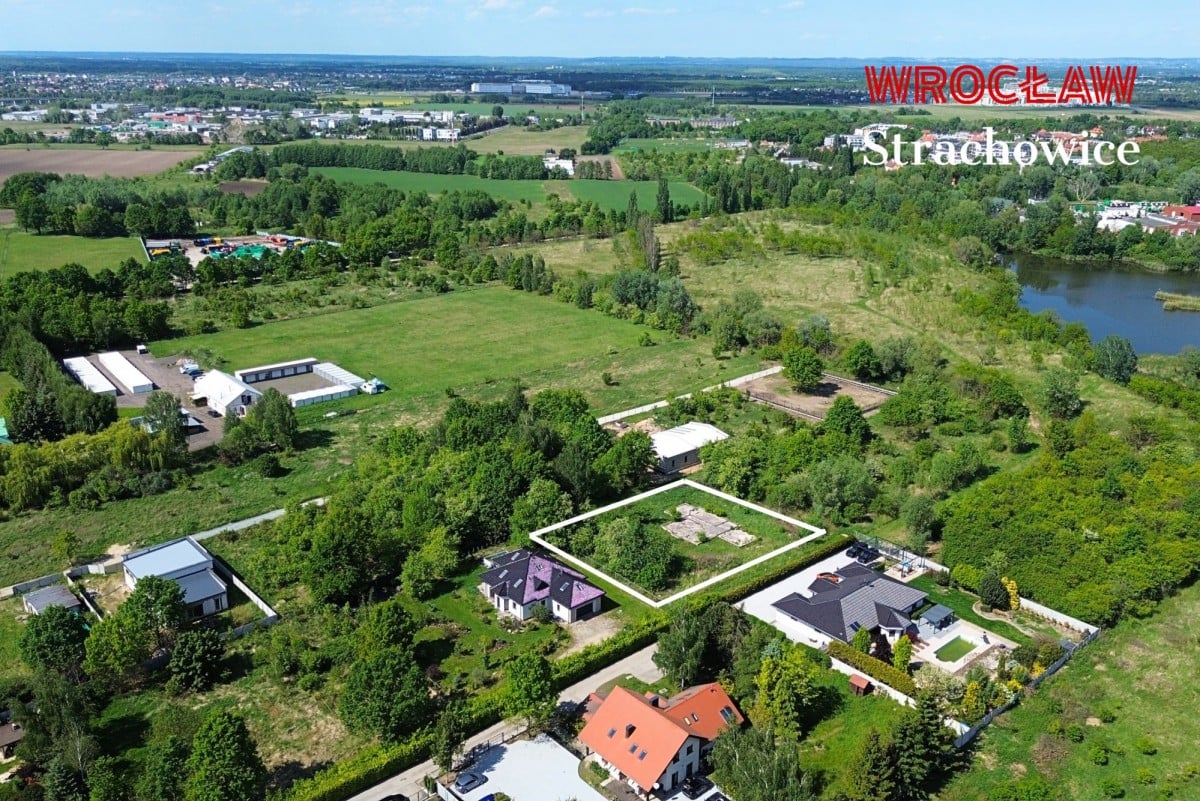 Działka  pokojowe na Sprzedaż