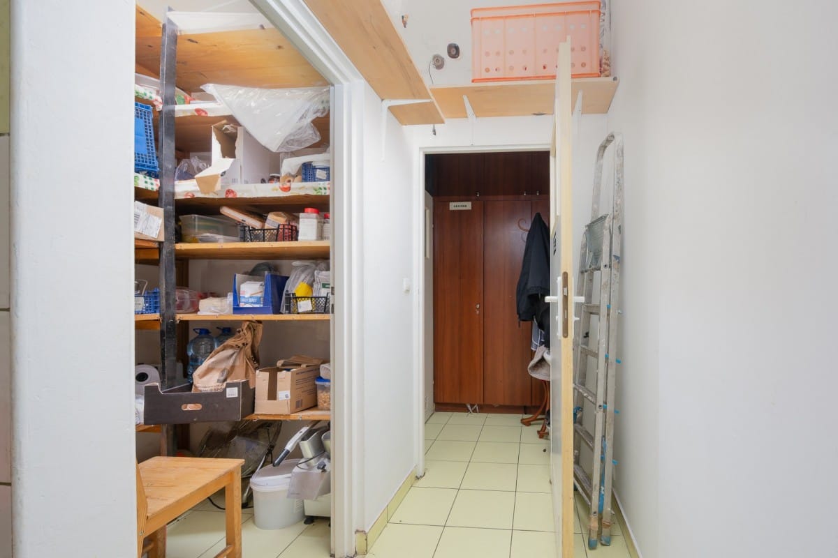 Lokal użytkowy  pokojowe na Sprzedaż