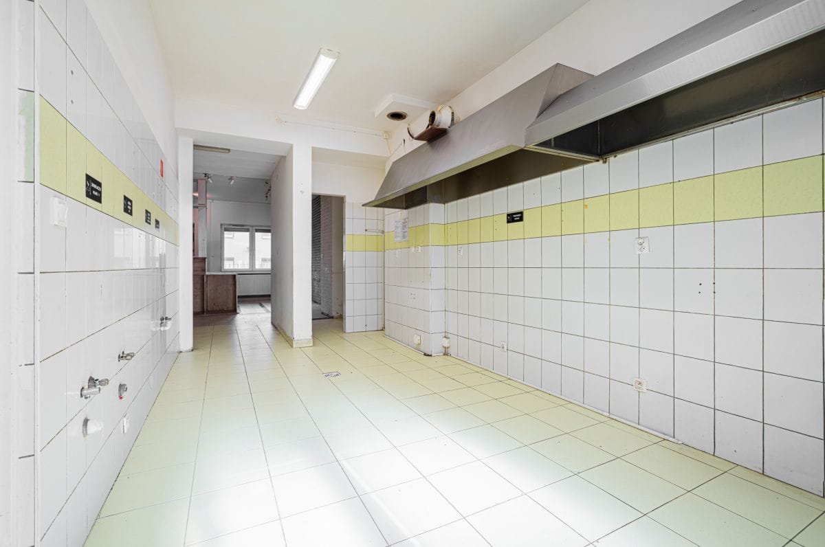 Lokal użytkowy  pokojowe na Sprzedaż