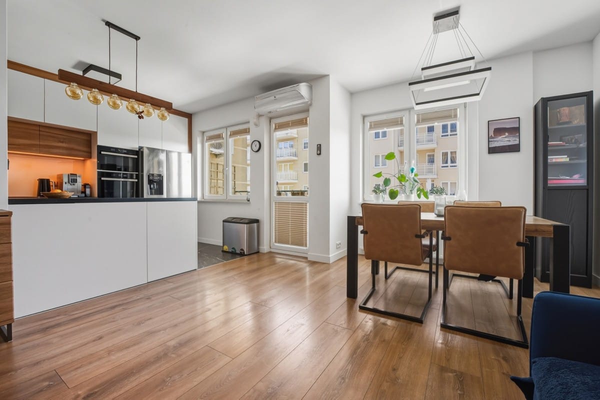 Mieszkanie 3 pokojowe na Sprzedaż