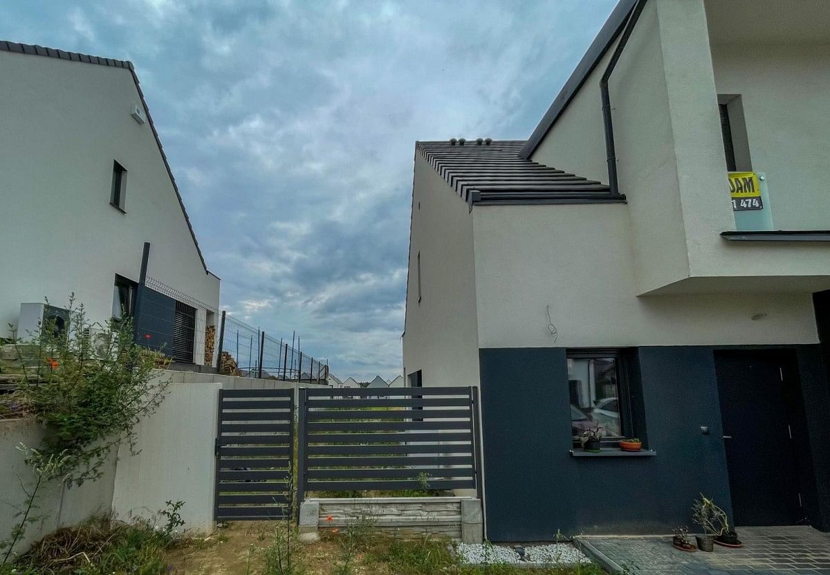 Dom 6 pokojowe na Sprzedaż