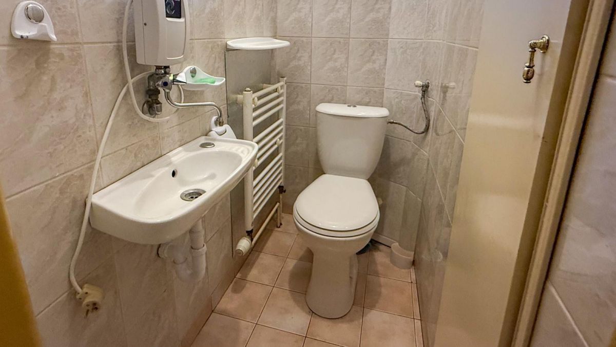 Dom 5 pokojowe na Sprzedaż