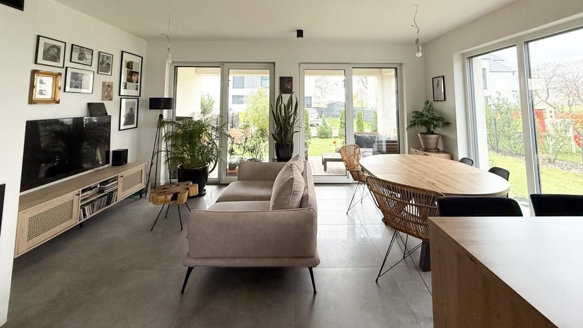 Dom 4 pokojowe na Sprzedaż